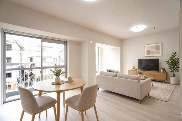 2LDK apartment in Nishi Ward, Hiroshima - Photo 1