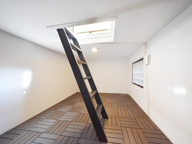 1LDK apartment in Shibuya Ward, Tokyo - Photo 1