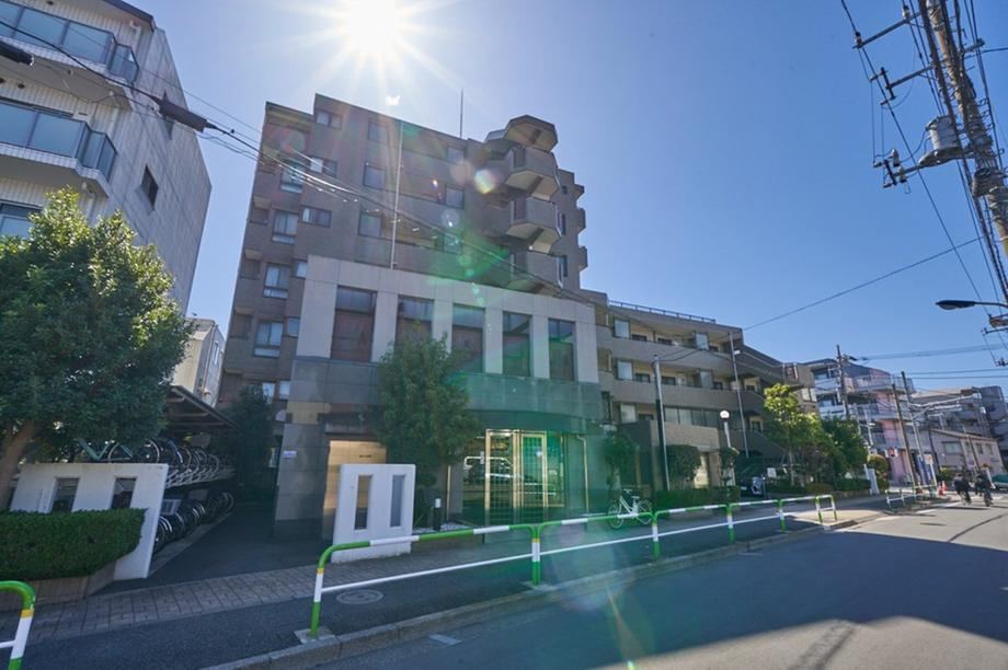 3LDK apartment in Kita Ward, Tokyo - Photo 1