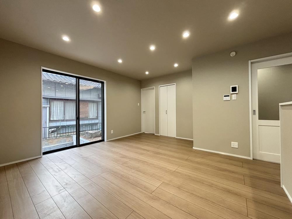 4LDK house in Kokurakita Ward, Kitakyushu, Fukuoka - Photo 1