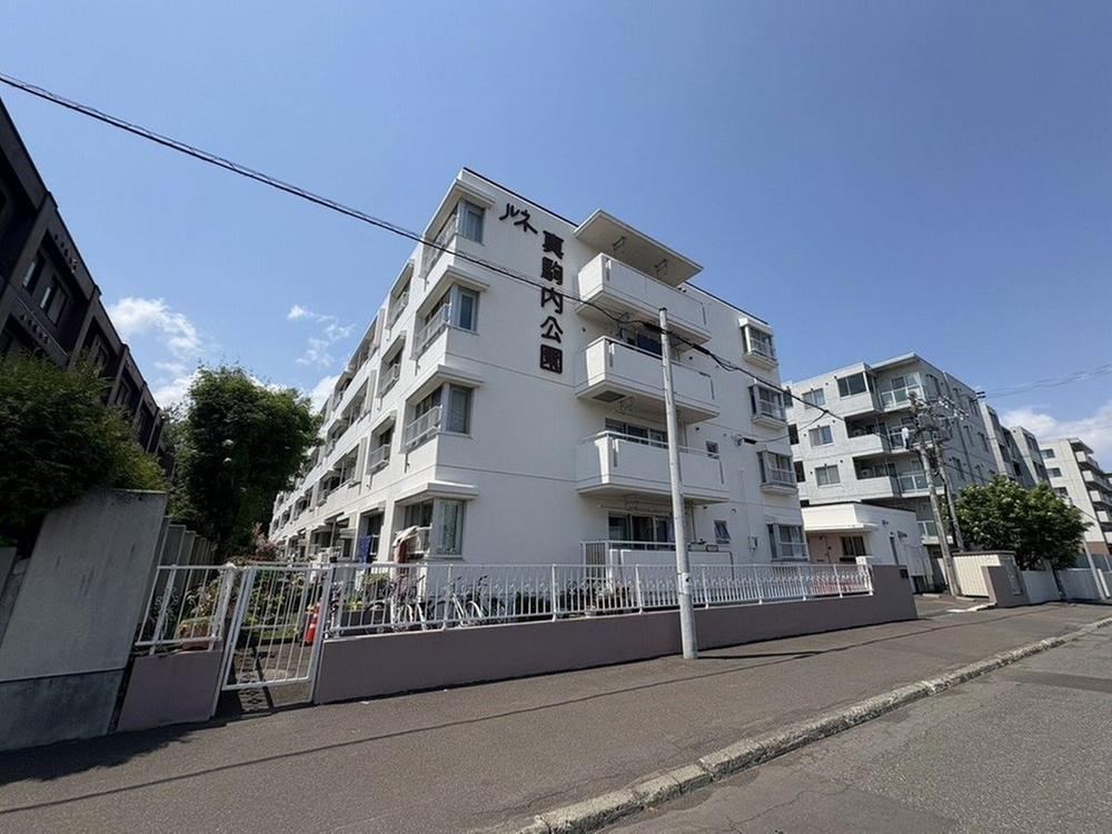 3LDK apartment in Minami Ward, Sapporo, Hokkaido - Photo 1