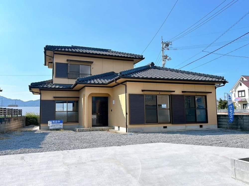 4LDK house in Saijo, Ehime - Photo 1