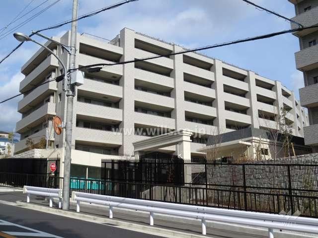 3LDK apartment in Nishinomiya, Hyogo - Photo 1