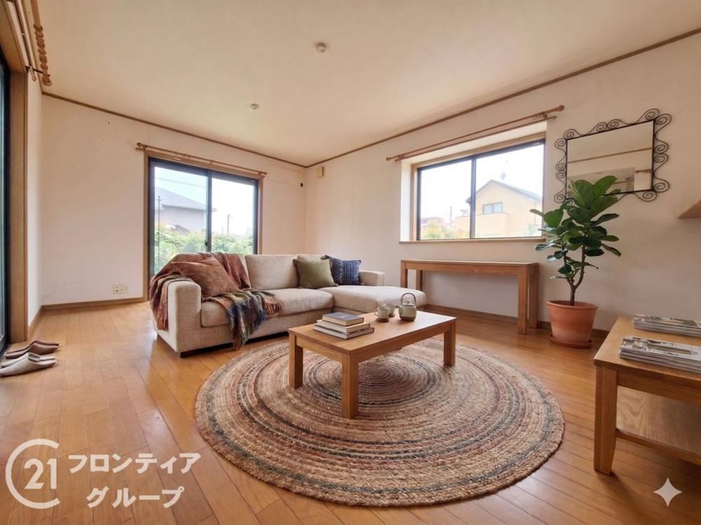 4LDK house in Tarumi Ward, Kobe, Hyogo - Photo 1