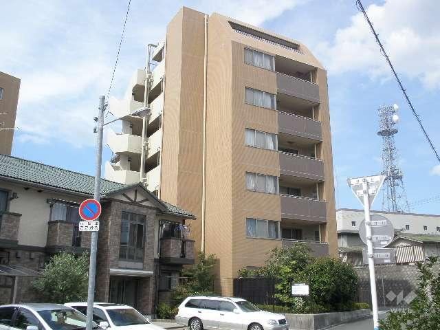 3LDK apartment in Toyonaka, Osaka - Photo 1