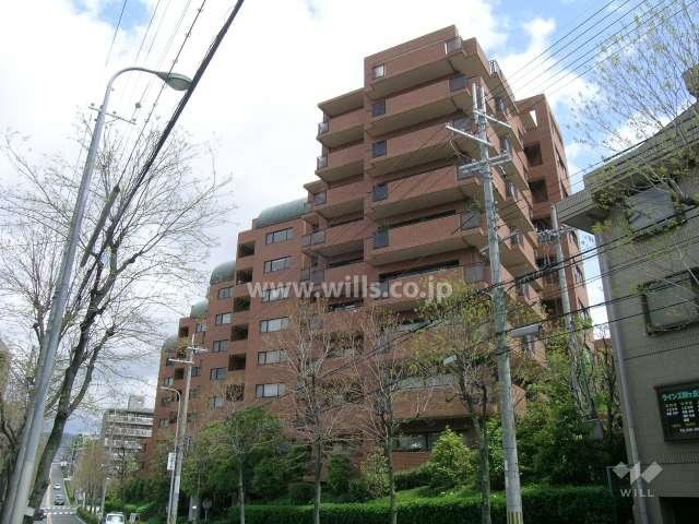 3LDK apartment in Toyonaka, Osaka - Photo 1