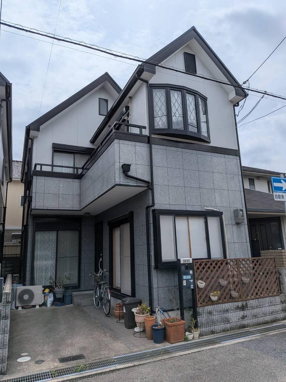 4LDK house in Nishinomiya, Hyogo - Photo 1