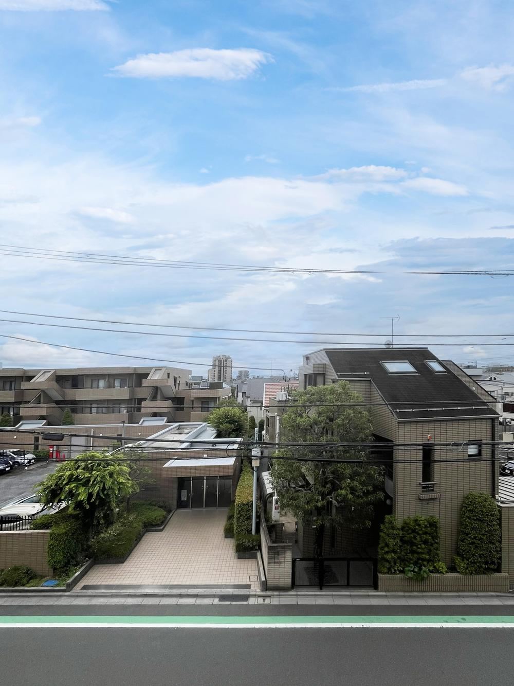 3LDK apartment in Suginami Ward, Tokyo - Photo 1