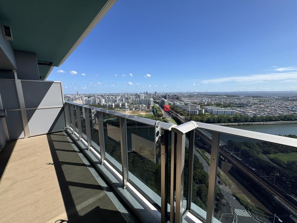 3LDK apartment in Mihama Ward, Chiba - Photo 1