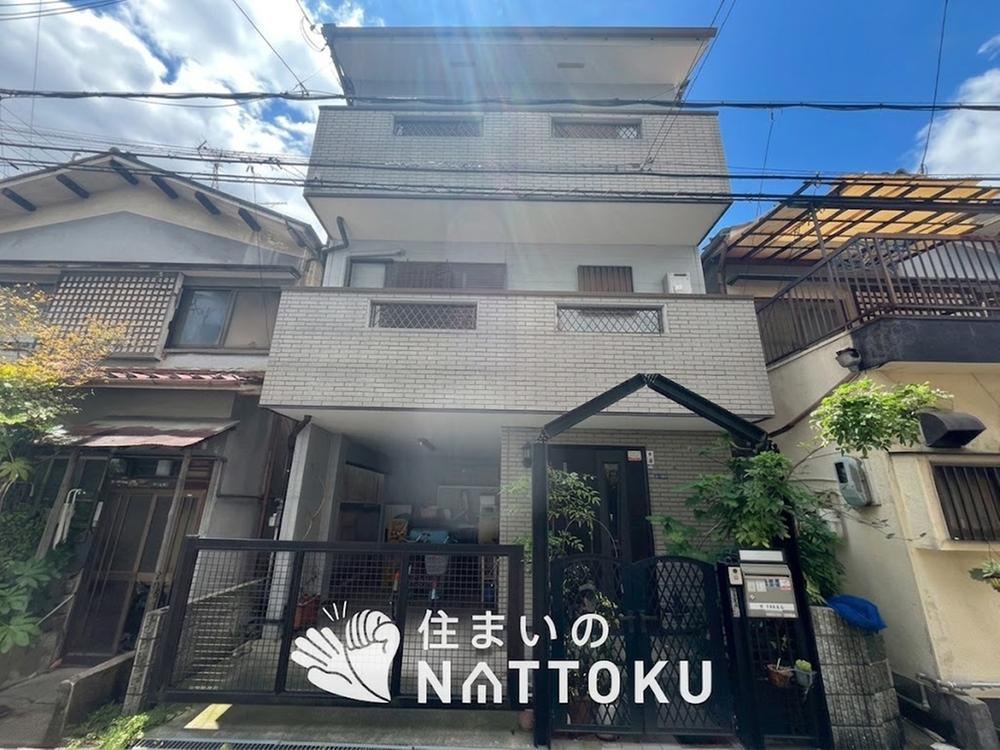 5LDK house in Neyagawa, Osaka - Photo 1
