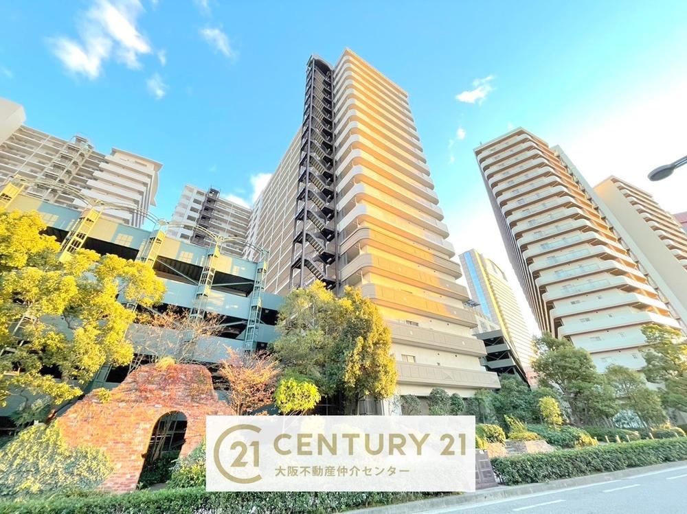 3LDK apartment in Konohana Ward, Osaka - Photo 1