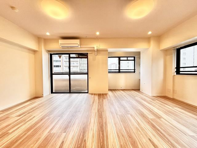 4LDK apartment in Taito Ward, Tokyo - Photo 1