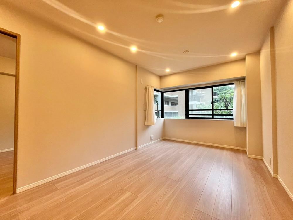 2LDK apartment in Bunkyo Ward, Tokyo - Photo 1
