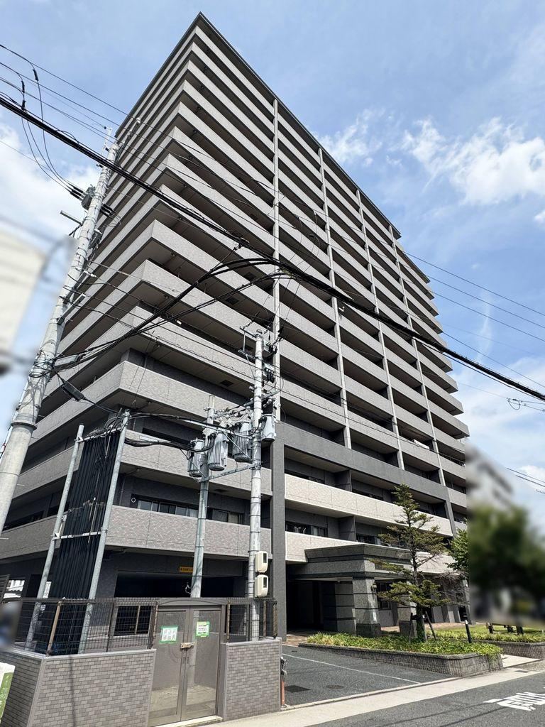 3LDK apartment in Asaminami Ward, Hiroshima - Photo 1