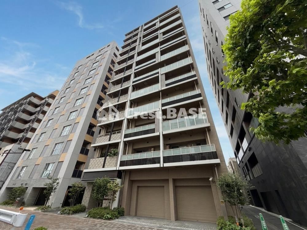 2LDK+S apartment in Chuo Ward, Tokyo - Photo 1