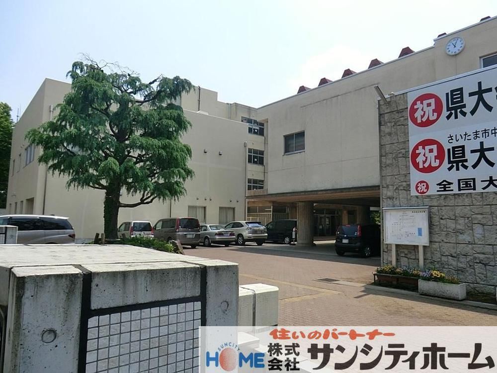4LDK house in Minuma Ward, Saitama - Photo 1