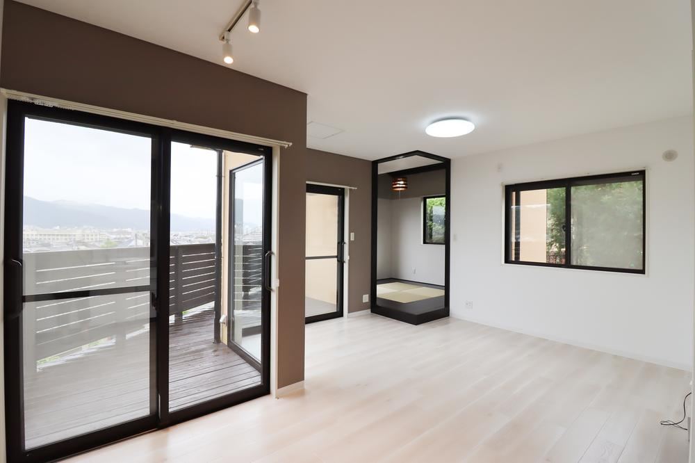 4LDK house in Yamashina Ward, Kyoto - Photo 1