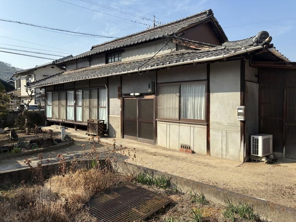 6DK house in Kurashiki, Okayama - Photo 1