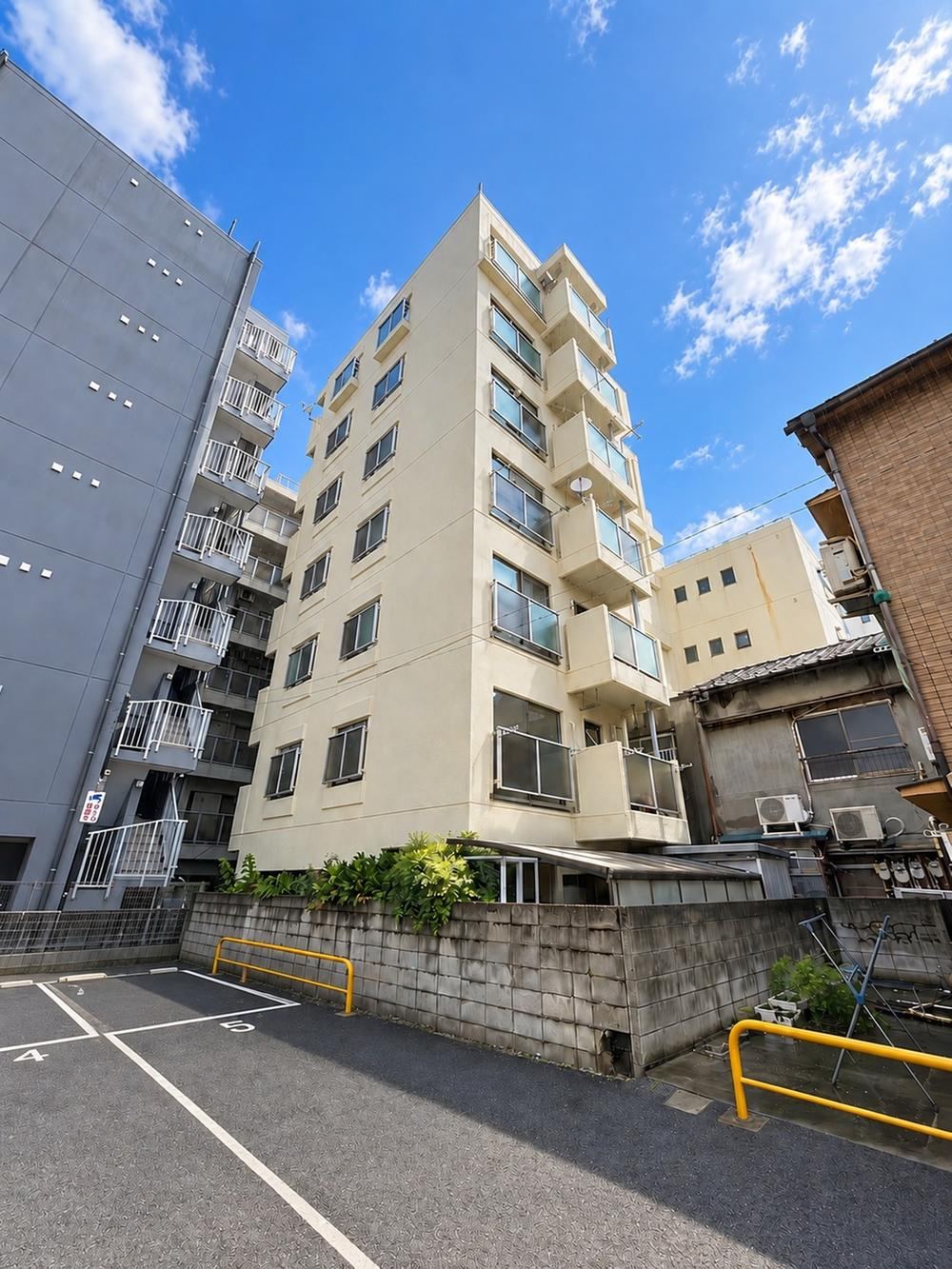 3LDK apartment in Kita Ward, Tokyo - Photo 1