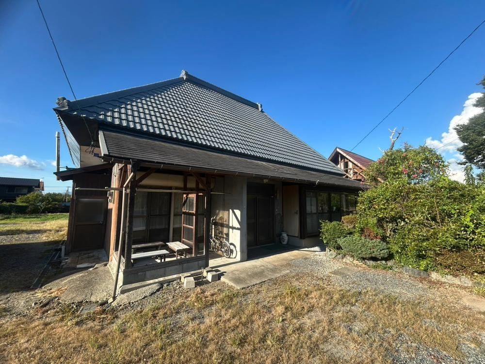 5DK house in Kurume, Fukuoka - Photo 1