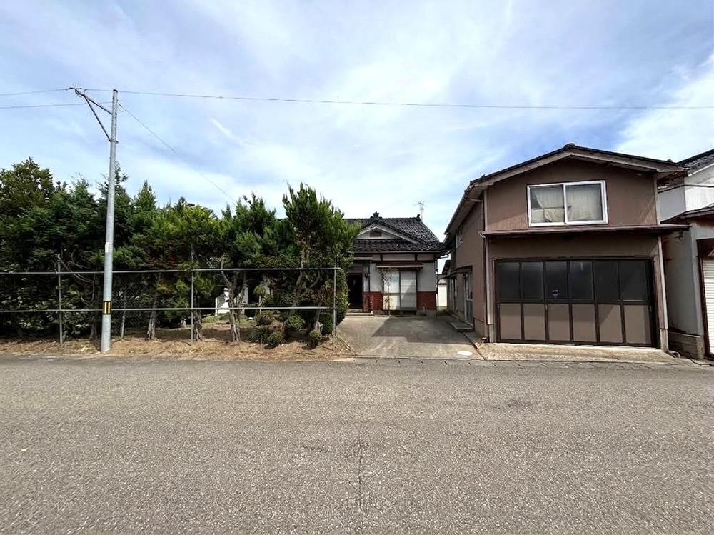 3DK house in Mikawa, Higashitagawa District, Yamagata - Photo 1