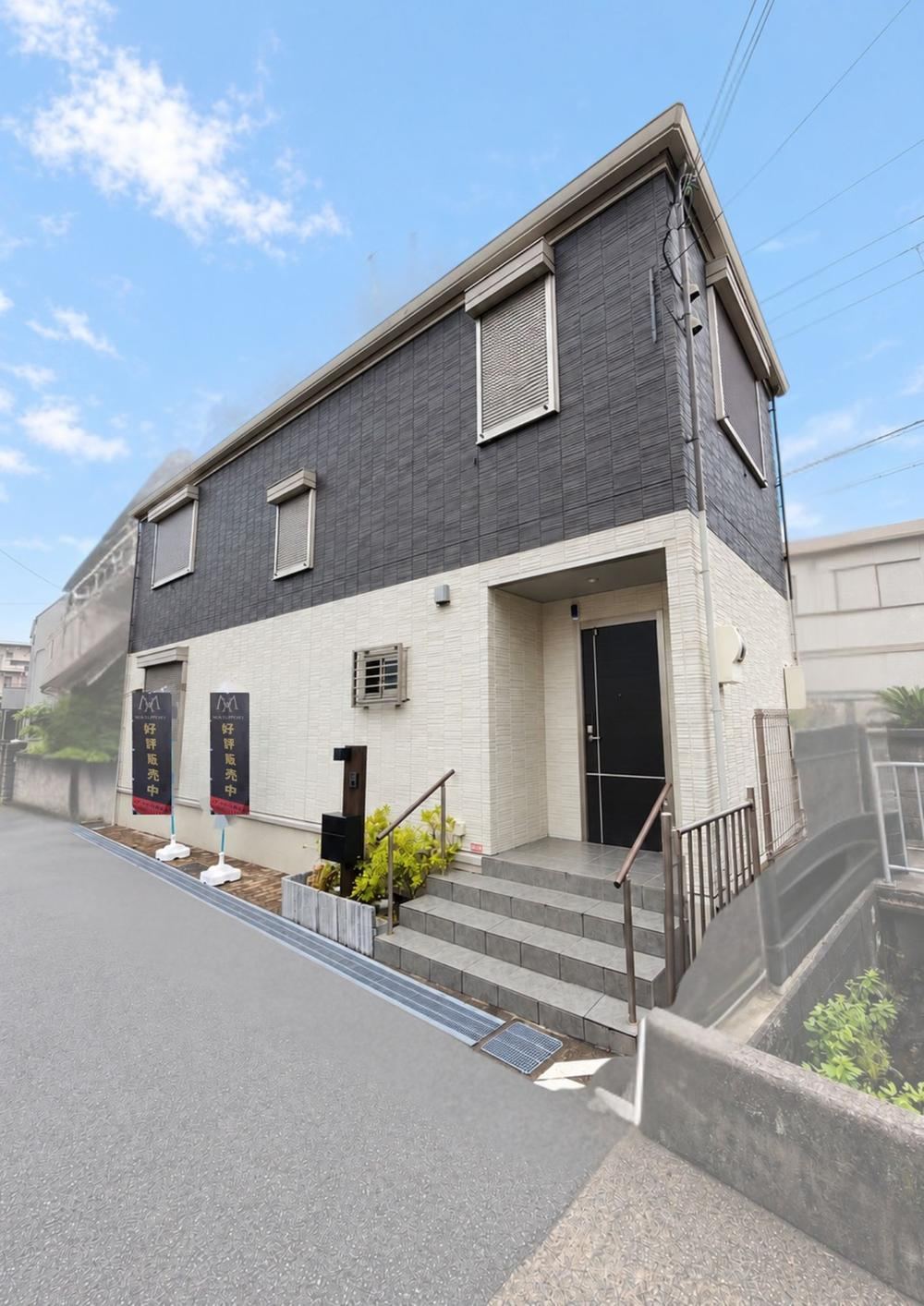 3LDK house in Takatsuki, Osaka - Photo 1