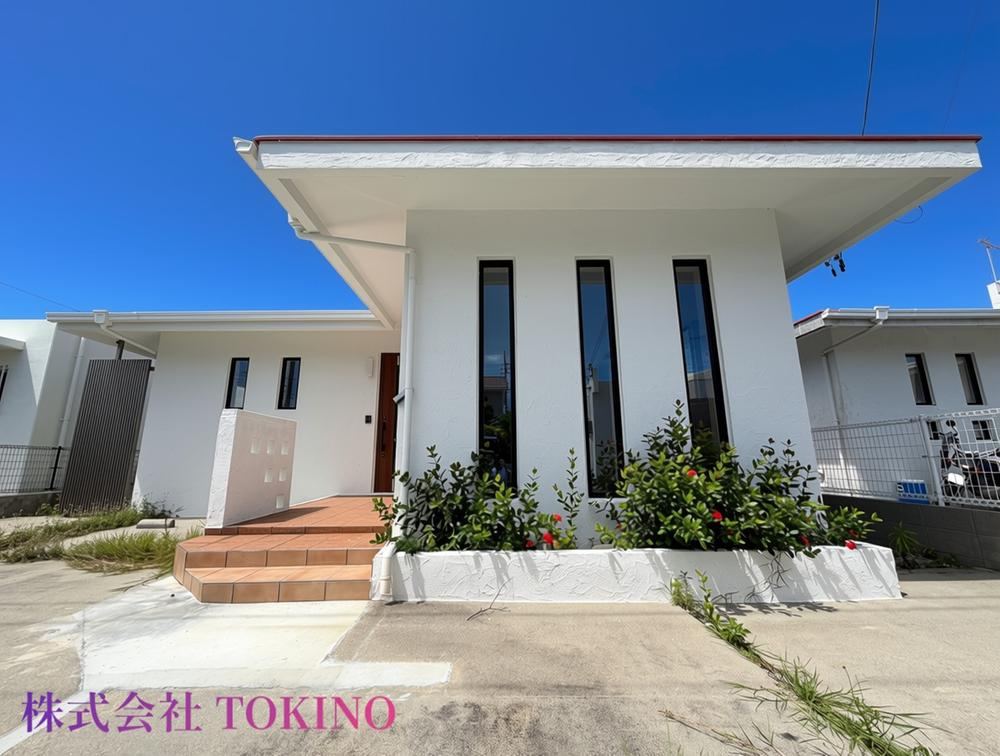 4LDK house in Tomigusuku, Okinawa - Photo 1