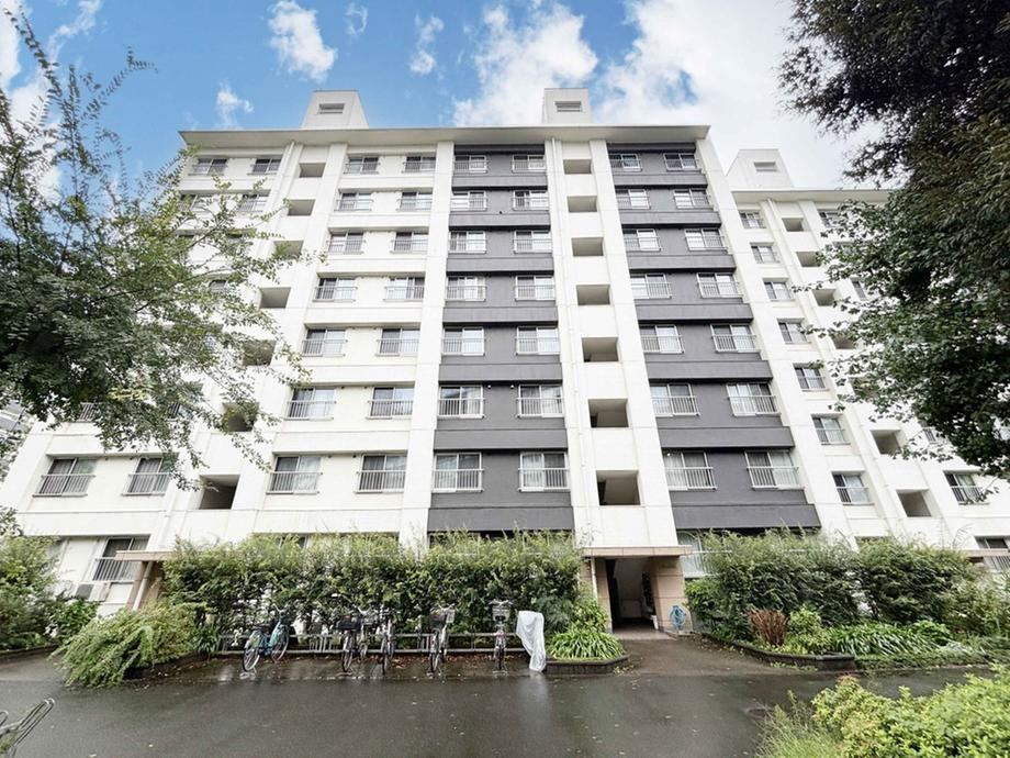 4LDK apartment in Totsuka Ward, Yokohama, Kanagawa - Photo 1