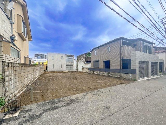 244 m² land in Shibuya Ward, Tokyo - Photo 1