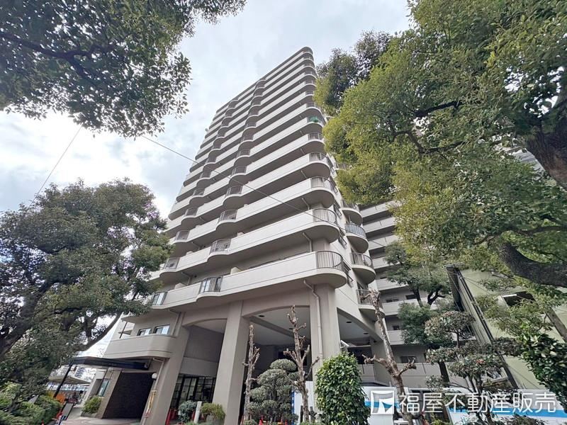2LDK apartment in Nishi Ward, Osaka - Photo 1