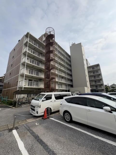 3LDK apartment in Ichikawa, Chiba - Photo 1