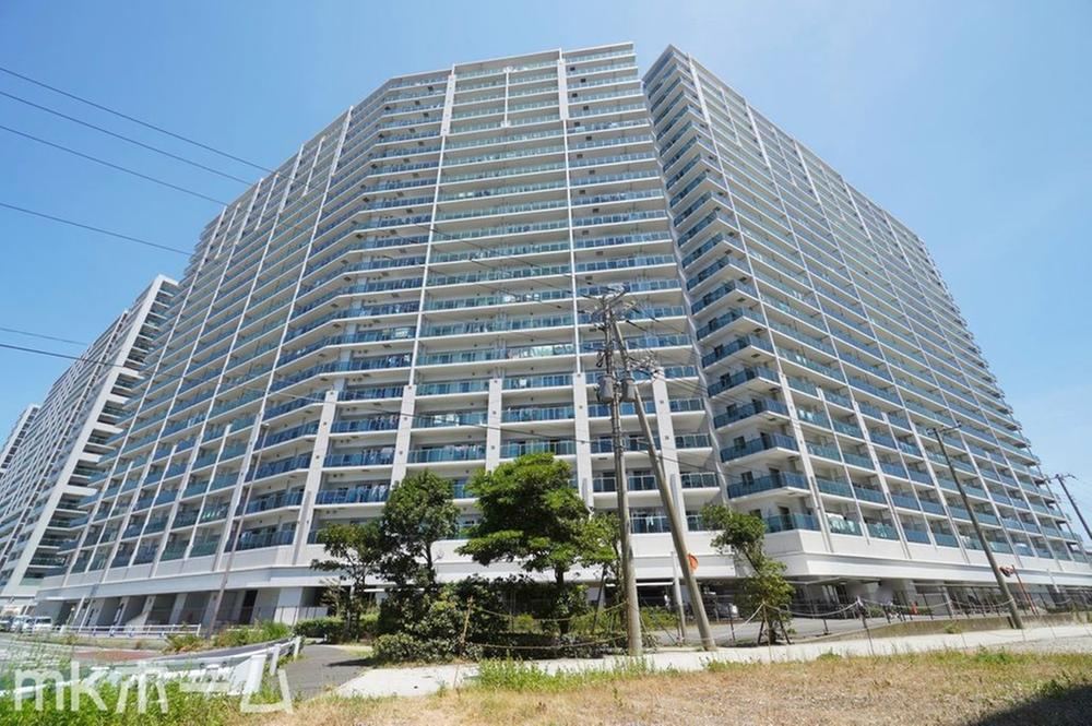 3LDK apartment in Funabashi, Chiba - Photo 1