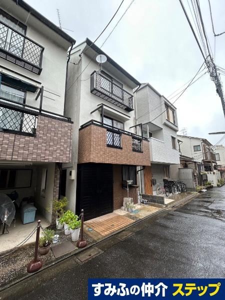 2LDK house in Shinagawa Ward, Tokyo - Photo 1