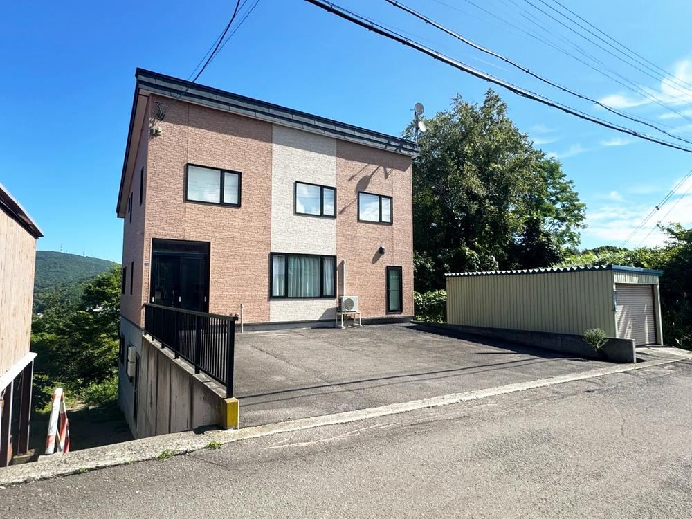 6LDK+S house in Otaru, Hokkaido - Photo 1