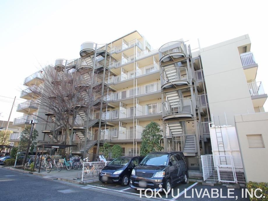 3LDK apartment in Funabashi, Chiba - Photo 1