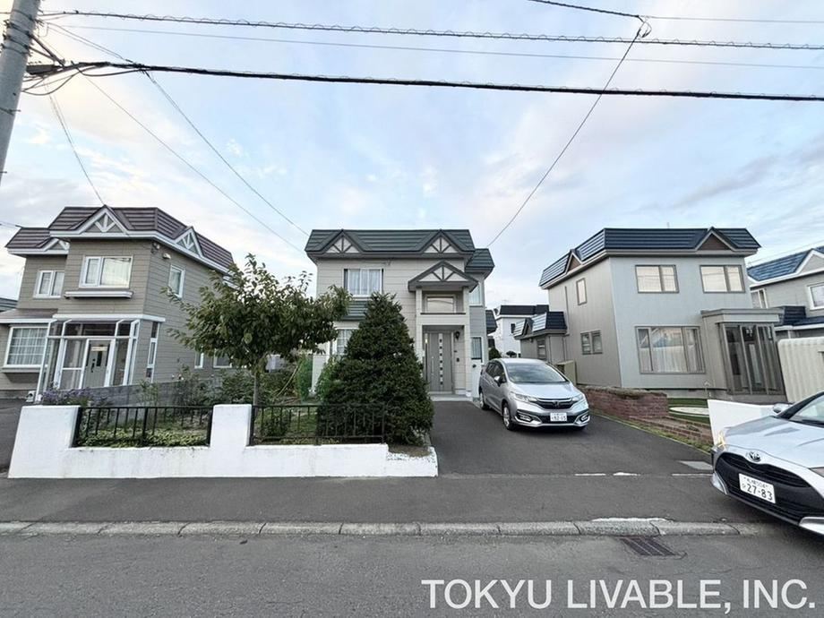 4LDK house in Kita Ward, Sapporo, Hokkaido - Photo 1