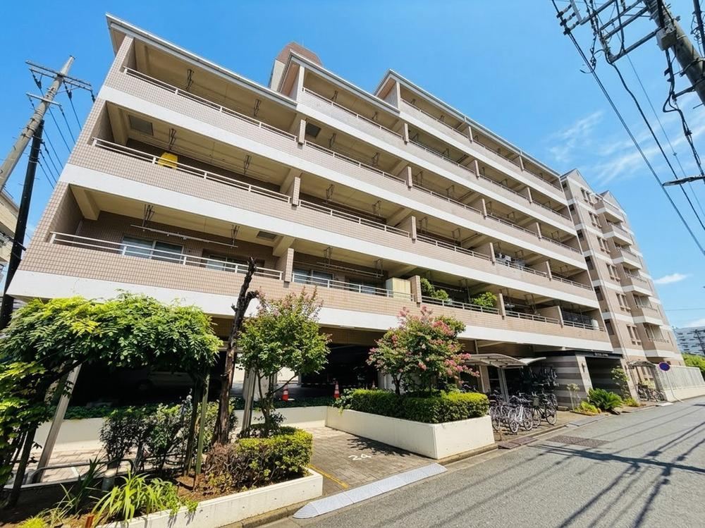 2LDK+S apartment in Soka, Saitama - Photo 1