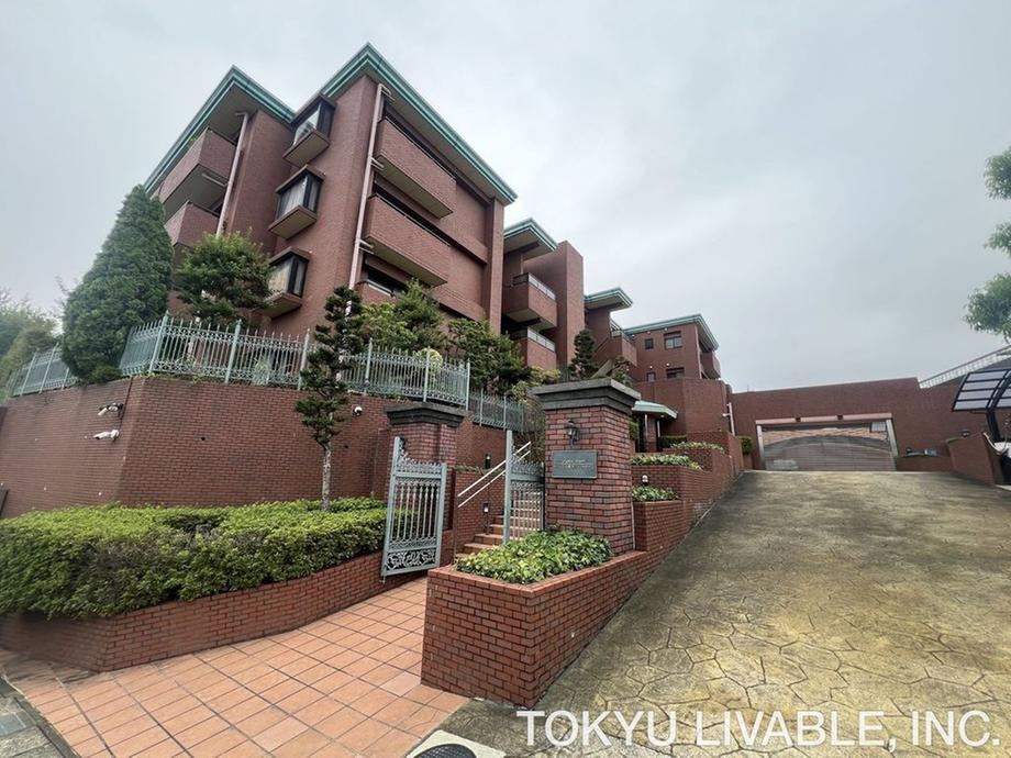 2LDK apartment in Mizuho Ward, Nagoya, Aichi - Photo 1
