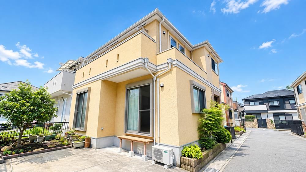 4LDK house in Yachiyo, Chiba - Photo 1
