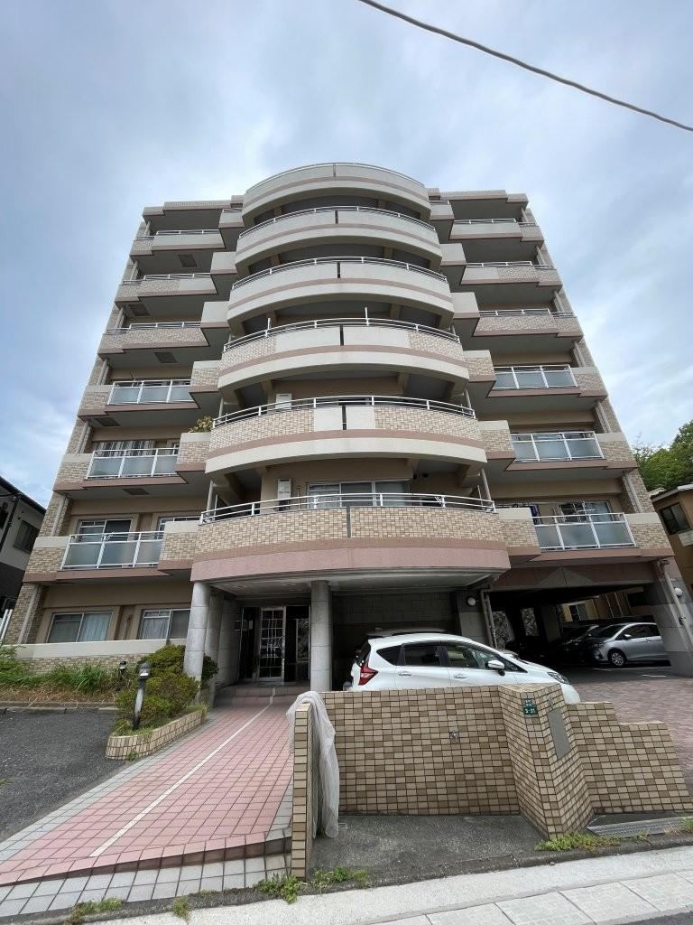 3LDK apartment in Yahatahigashi Ward, Kitakyushu, Fukuoka - Photo 1