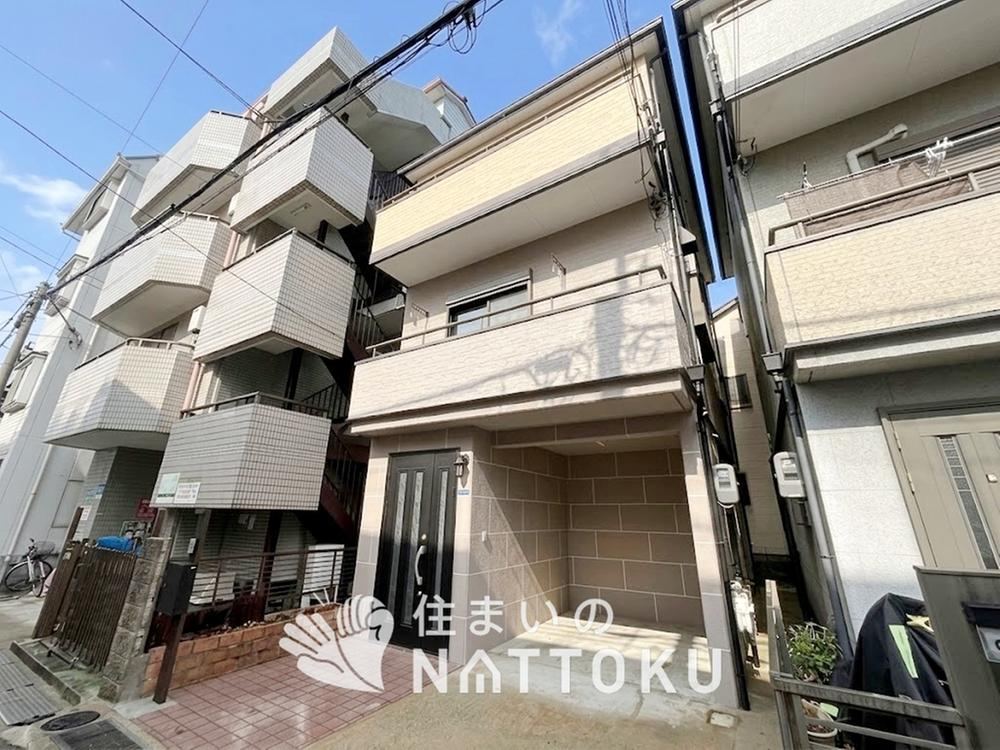 4LDK house in Neyagawa, Osaka - Photo 1