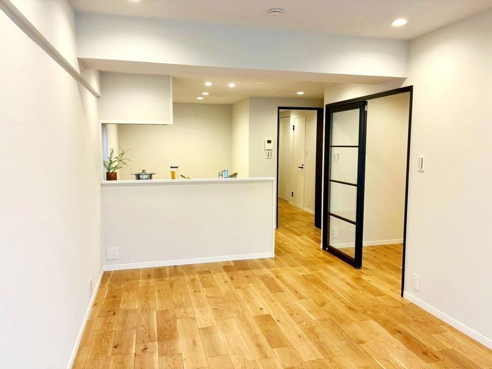 2LDK+S apartment in Ota Ward, Tokyo - Photo 1