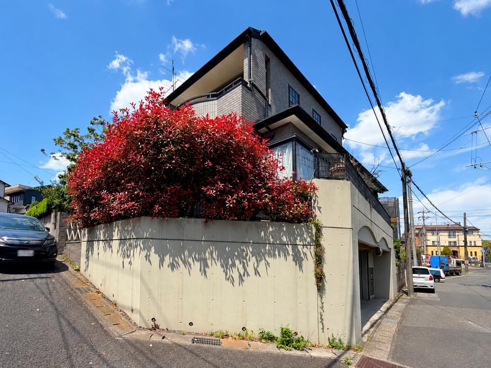 237 m² house in Chuo Ward, Chiba - Photo 1