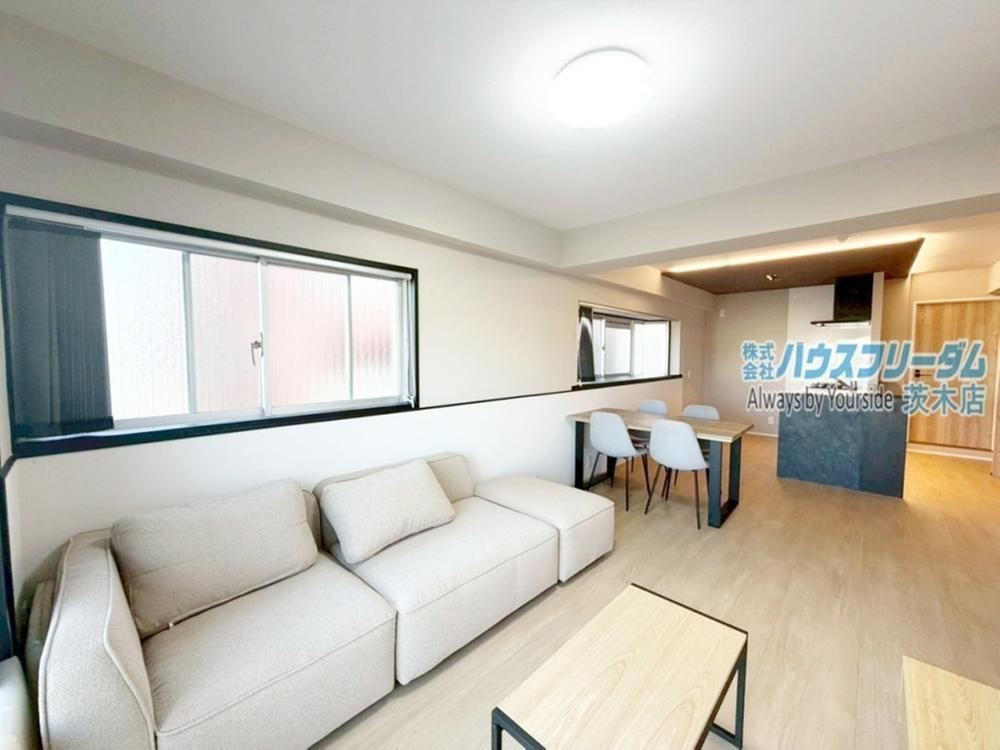 3LDK apartment in Suita, Osaka - Photo 1
