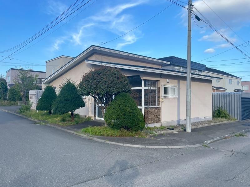 202 m² land in Chitose, Hokkaido - Photo 1