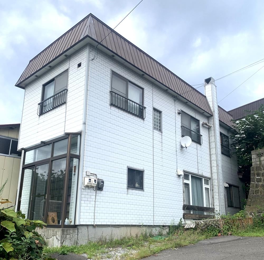 4LDK house in Otaru, Hokkaido - Photo 1