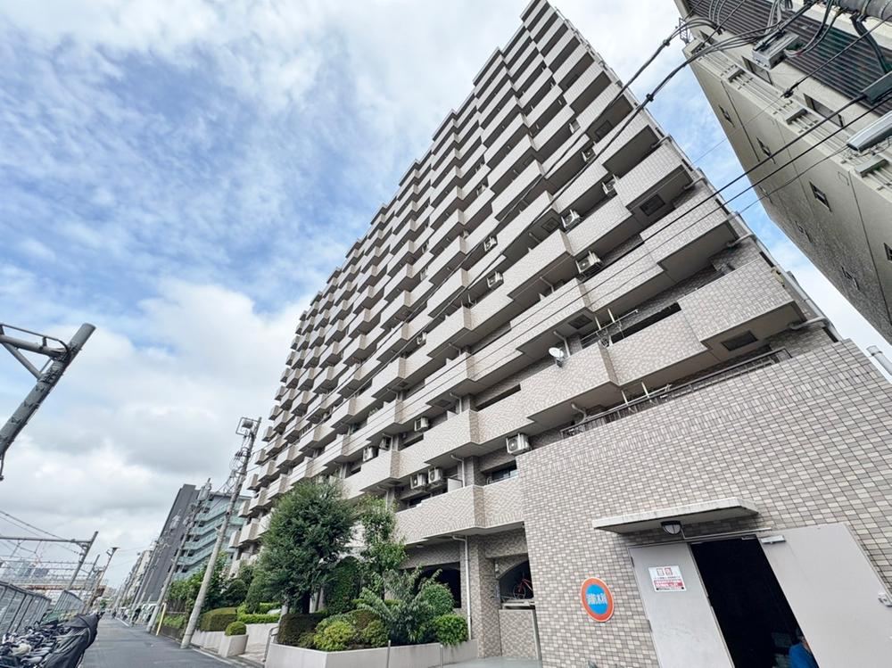 2LDK+S apartment in Kawaguchi, Saitama - Photo 1