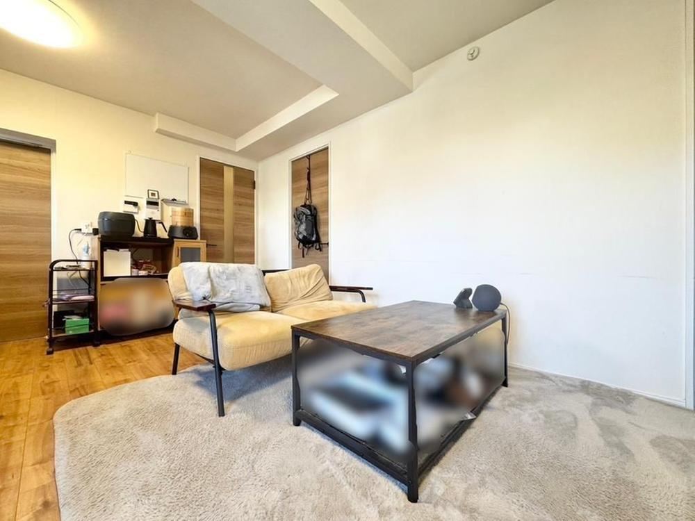 2LDK apartment in Shinagawa Ward, Tokyo - Photo 1