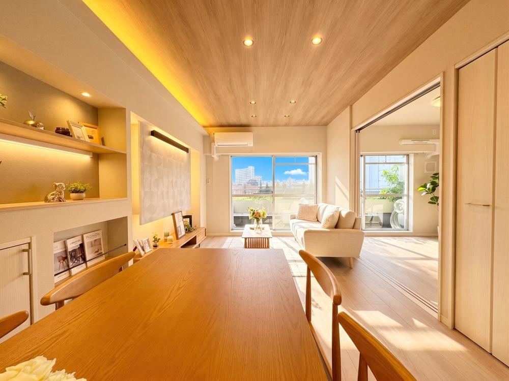 2LDK+S apartment in Suginami Ward, Tokyo - Photo 1
