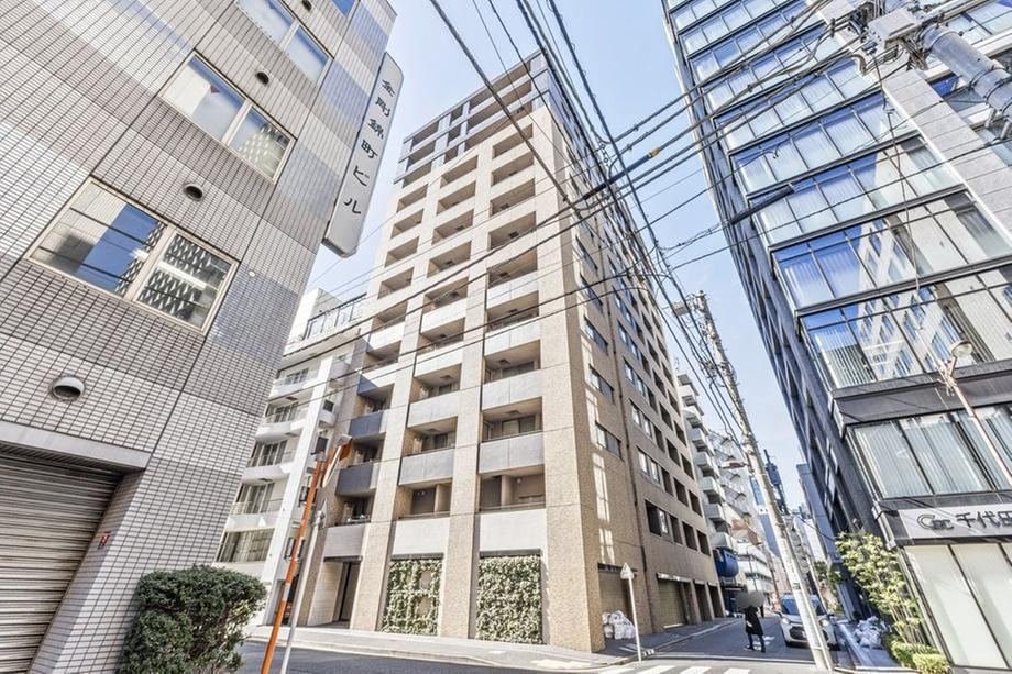 2LDK apartment in Chiyoda Ward, Tokyo - Photo 1